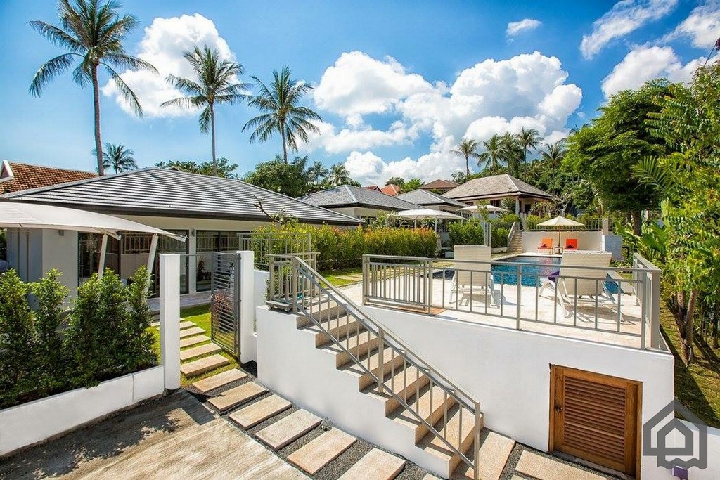 Modern Samui Villa Shared Pool, Long Term Rental