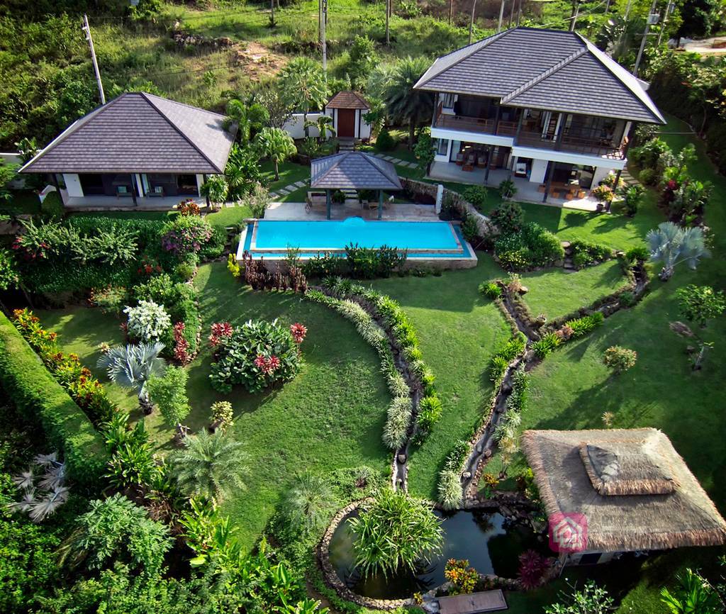 villa for sale in spacious gardens