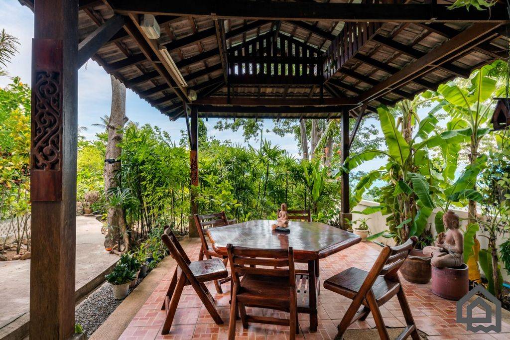 expansive bophut villa for sale