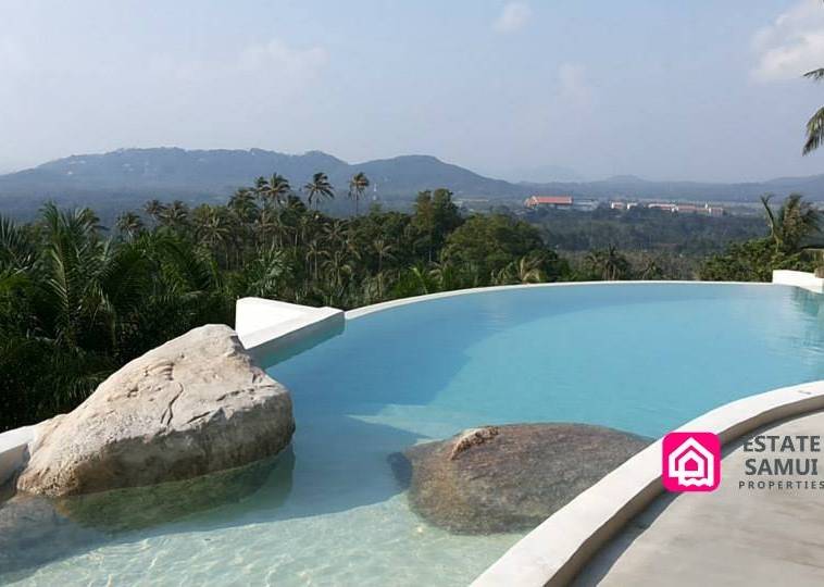Balinese villa with pool for sale