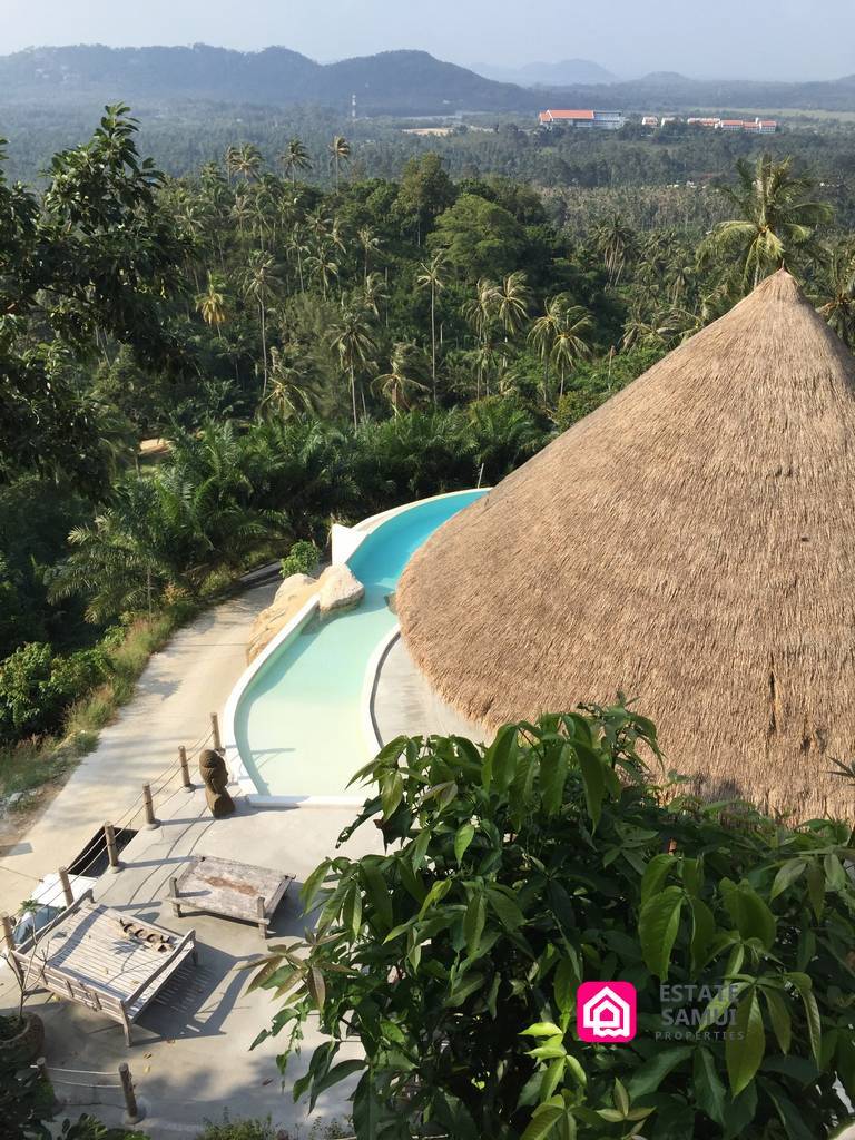 Balinese villa with pool for sale