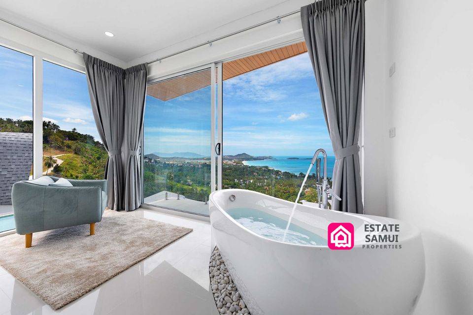 bathtub with ocean view