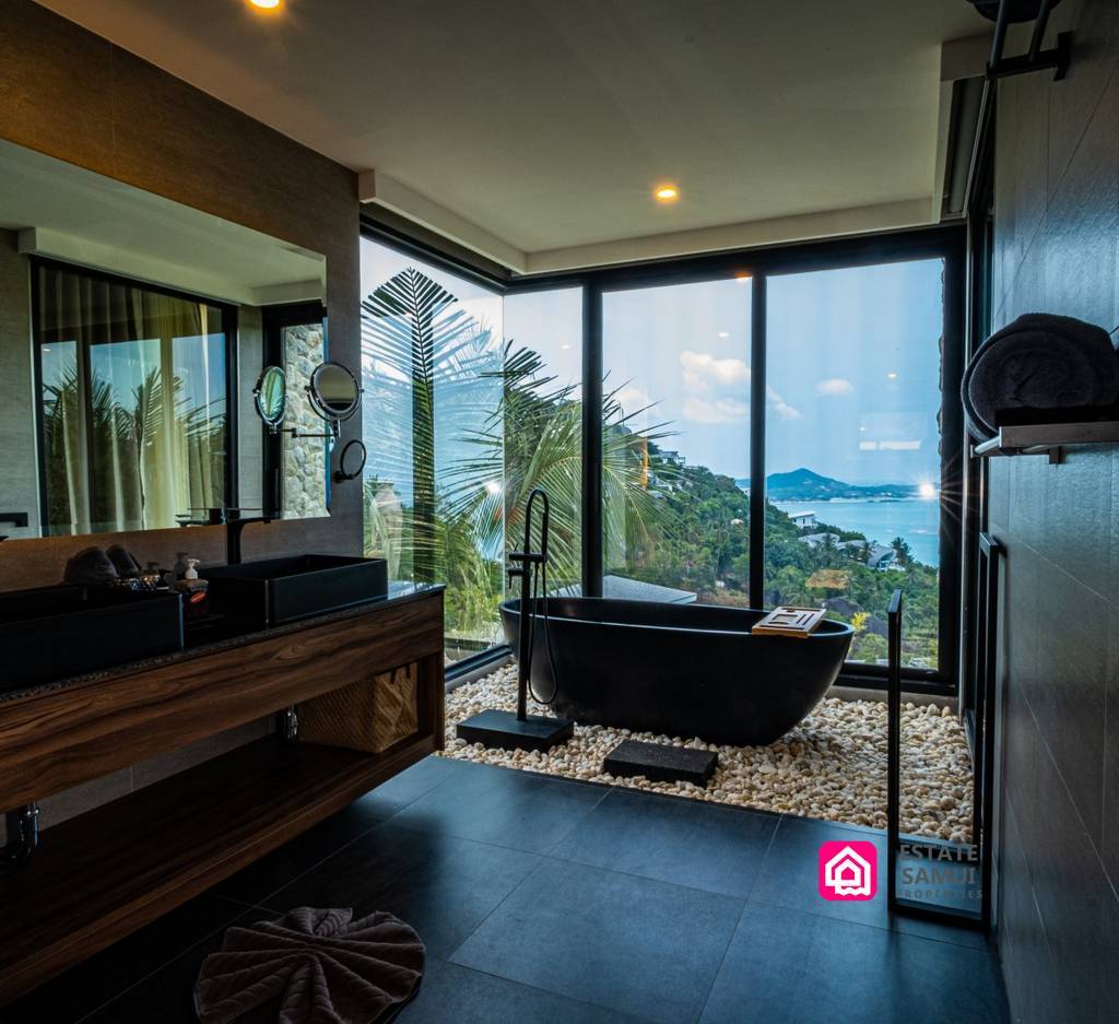 bathroom sea views