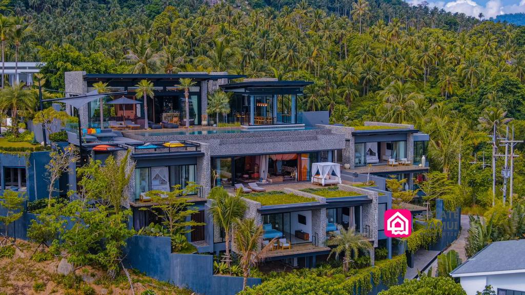 extraordinary chaweng villa for sale