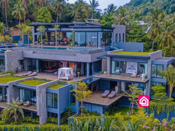 extraordinary chaweng villa for sale