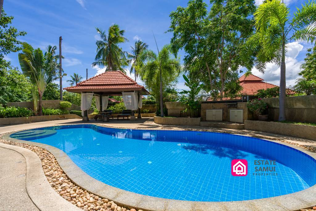 pool villa with beach access