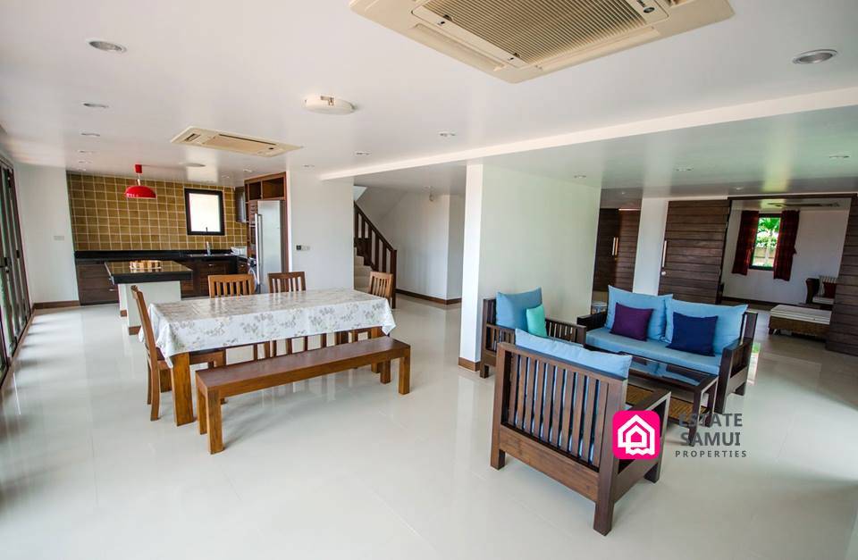 lounge area and dining