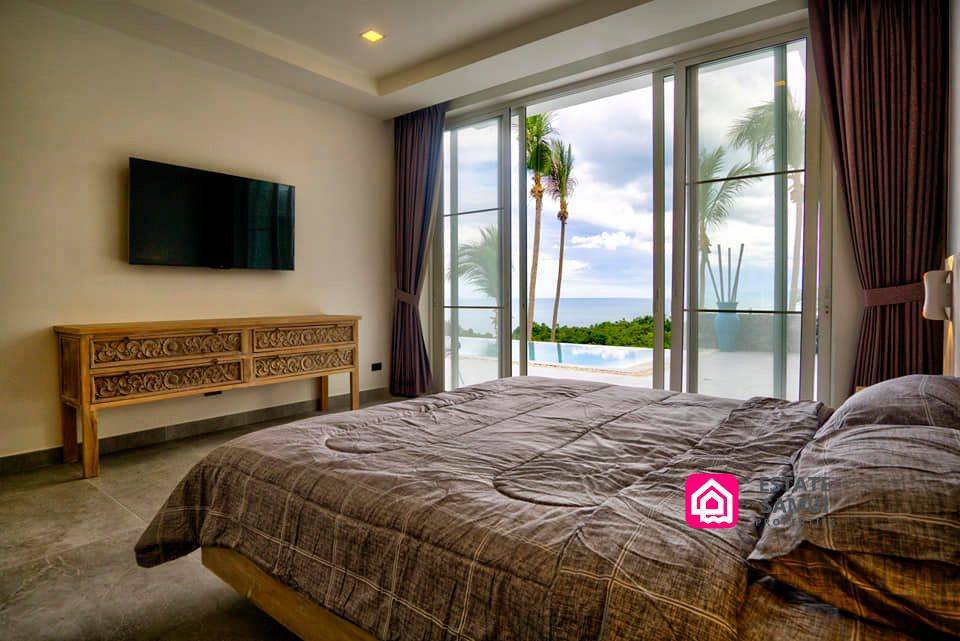 bedroom sea views