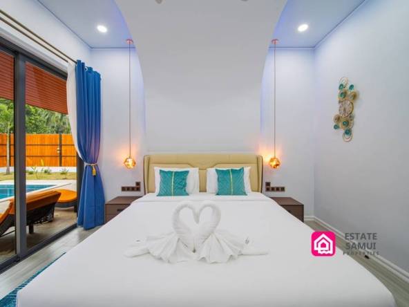 bedroom details