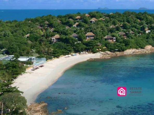 nearby Samron Bay