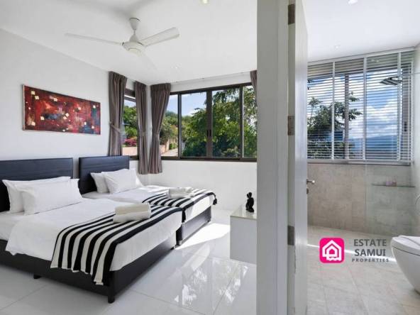 bedroom details