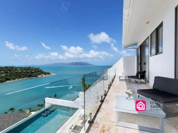 upper balcony beach views
