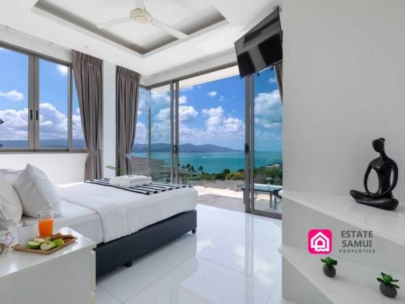 bedroom sea views