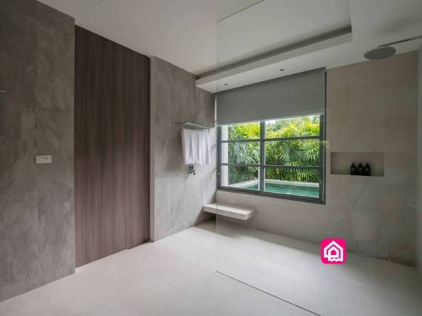 bathroom details