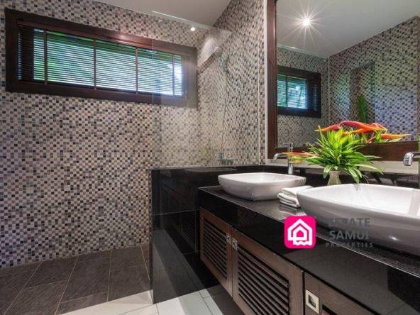bathroom details