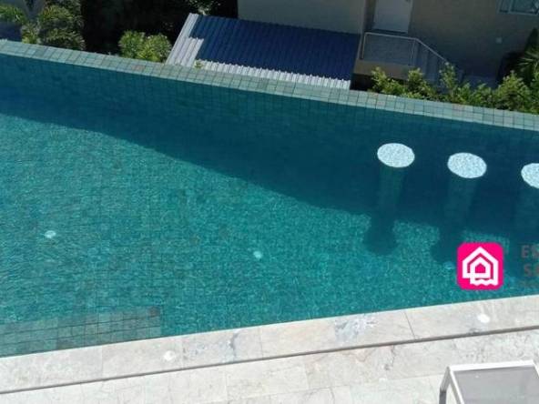 private infinity pool