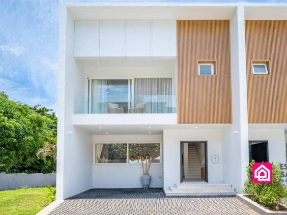 beachside townhouses for sale