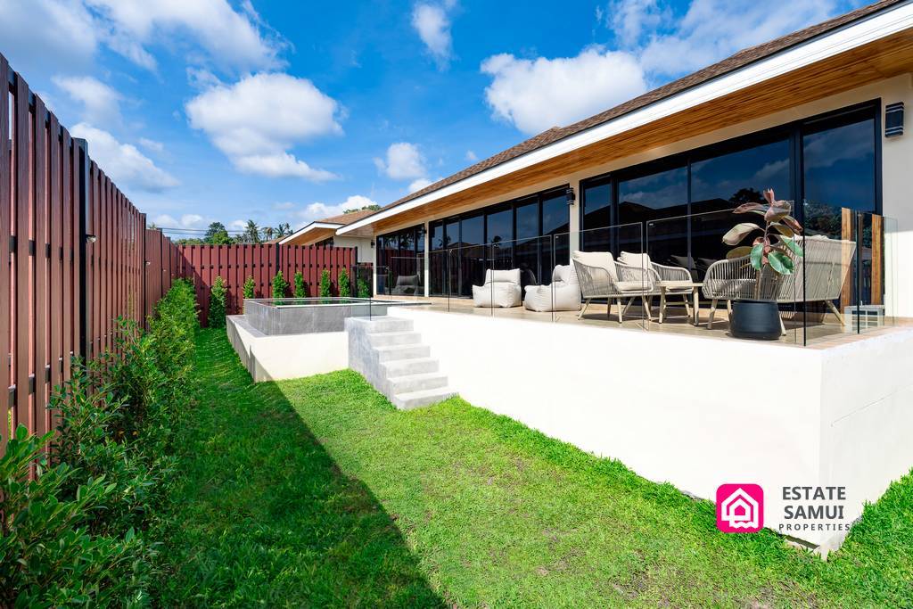 Well located pool villas