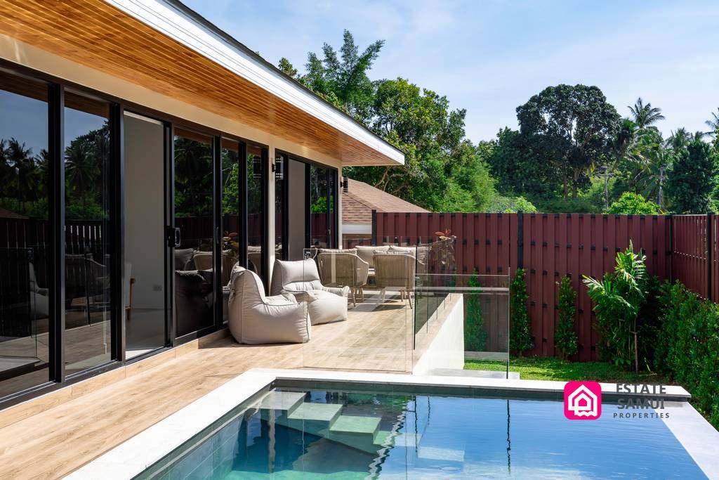 Well located pool villas