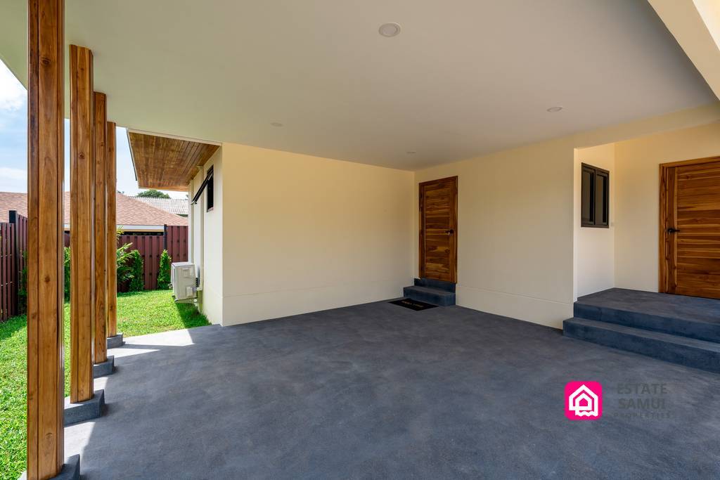 Well located pool villas