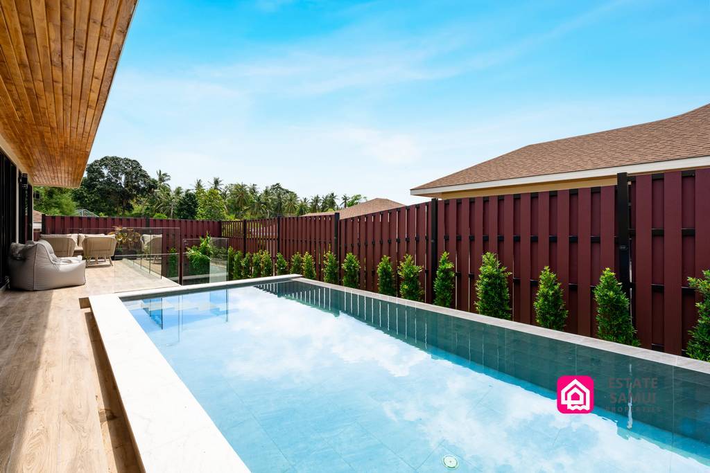 Well located pool villas