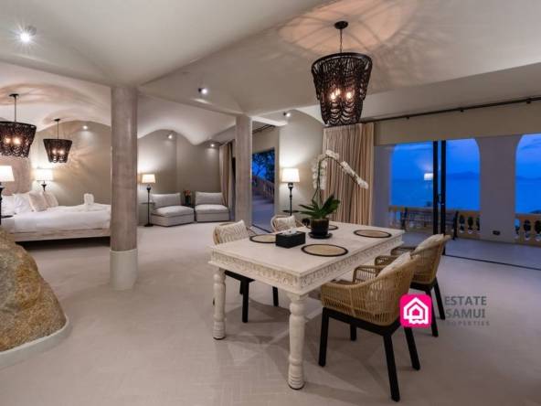 Expansive Beach Front Villa
