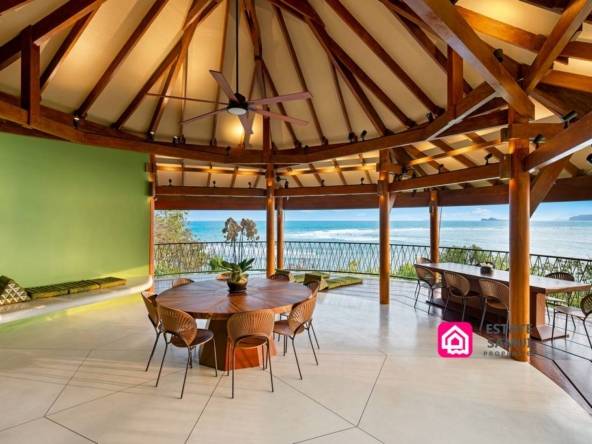 Expansive Beach Front Villa