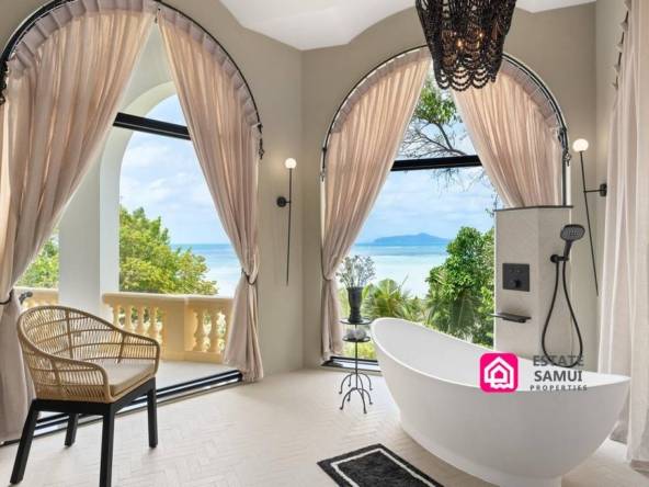 Expansive Beach Front Villa