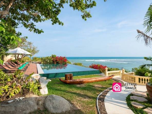 Expansive Beach Front Villa