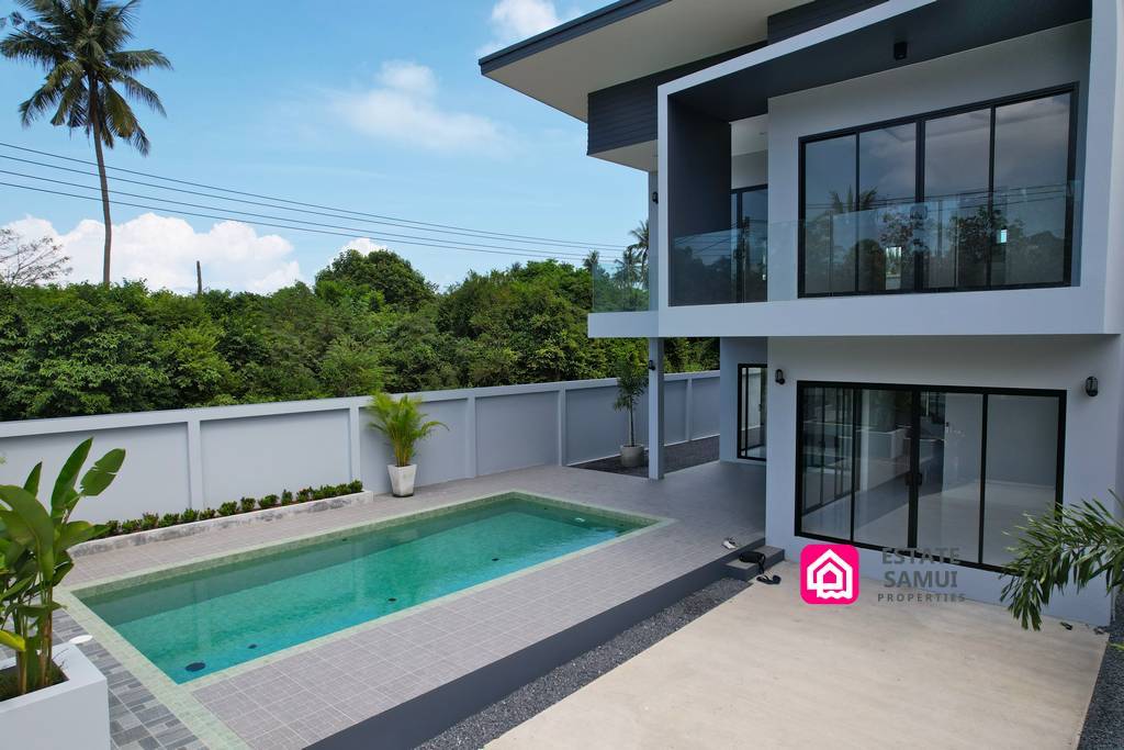 Maenam Modern Pool Villas