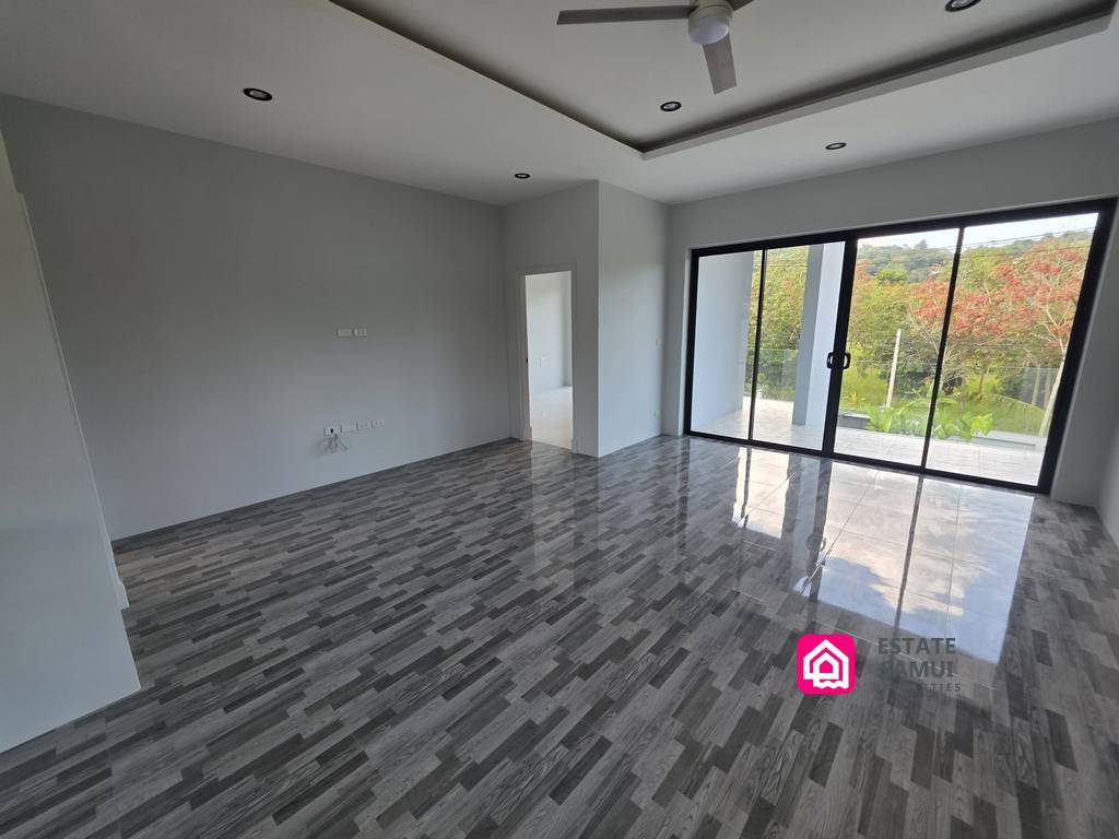 Maenam Modern Pool Villas