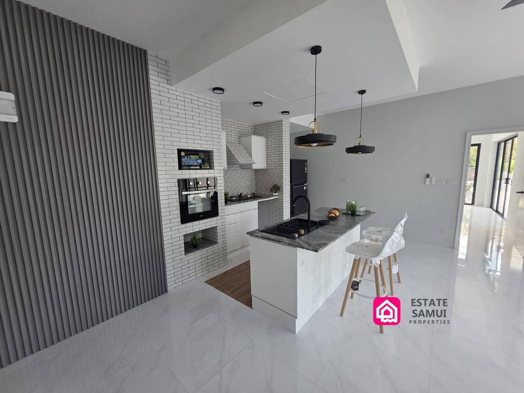 Maenam Modern Pool Villas