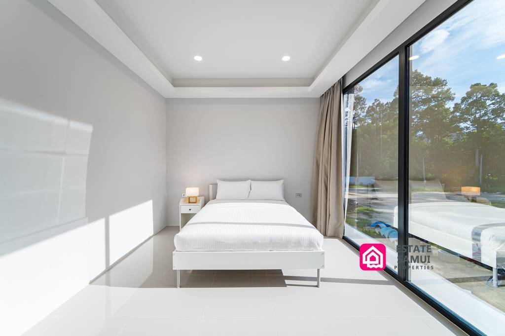 Luxury Town House For Sale