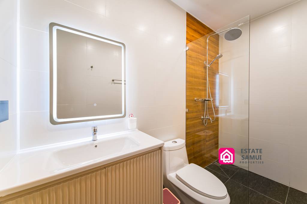 Luxury Town House For Sale