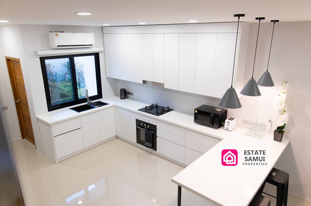 Luxury Town House For Sale