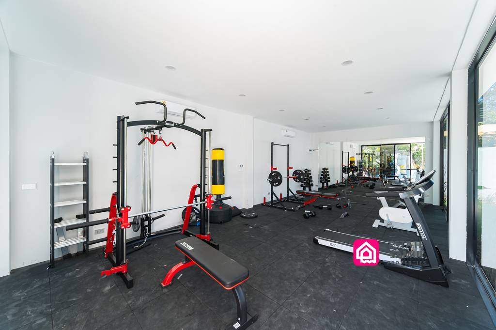 Luxury Town House For Sale