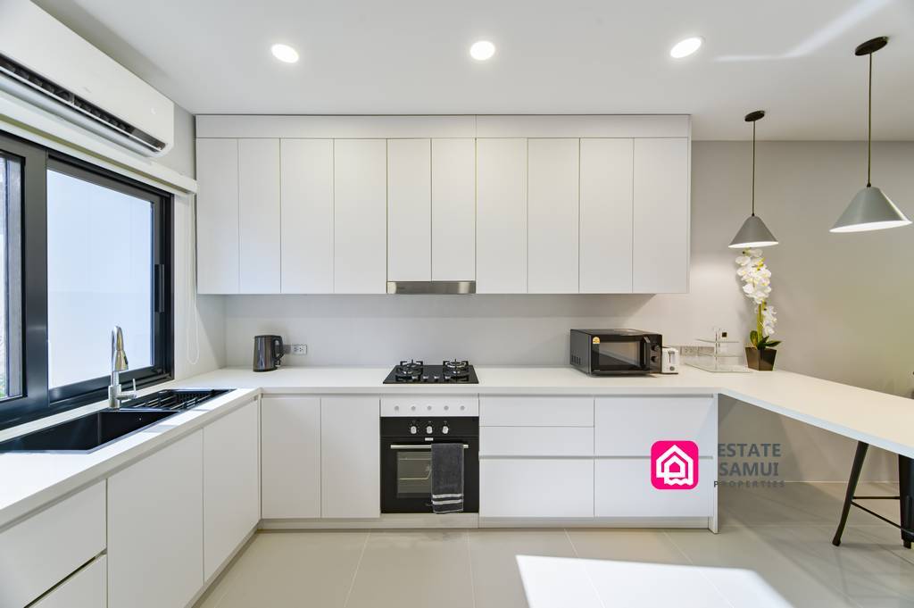 Luxury Town House For Sale