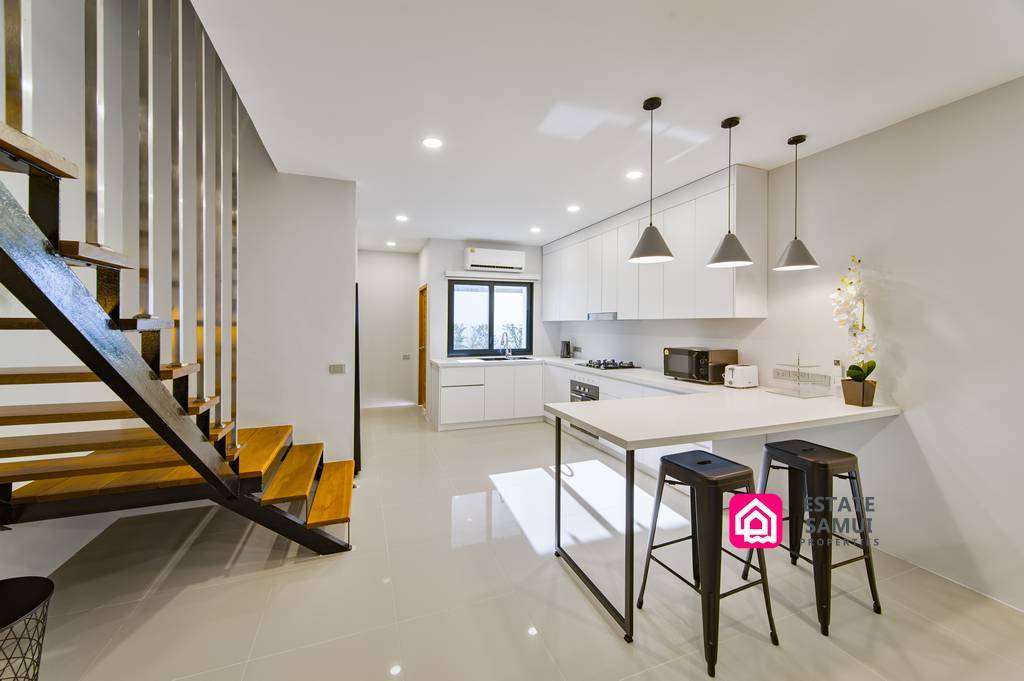 Luxury Town House For Sale