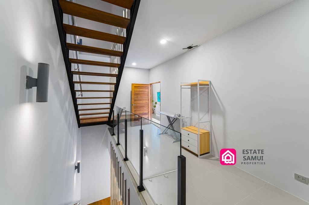 Luxury Town House For Sale