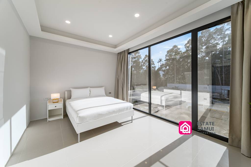 Luxury Town House For Sale