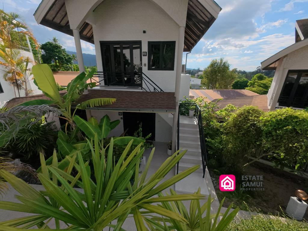 Expansive Renovated Resort For Sale