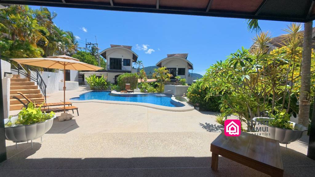 Expansive Renovated Resort For Sale