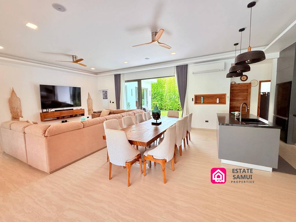 Modern Peaceful Pool Villa