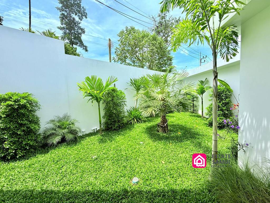 Modern Peaceful Pool Villa