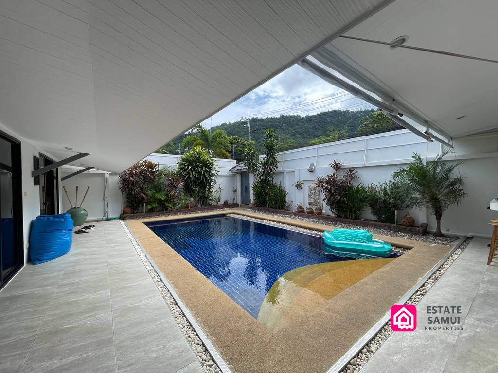 Cozy Lamai Pool Villa For Sale