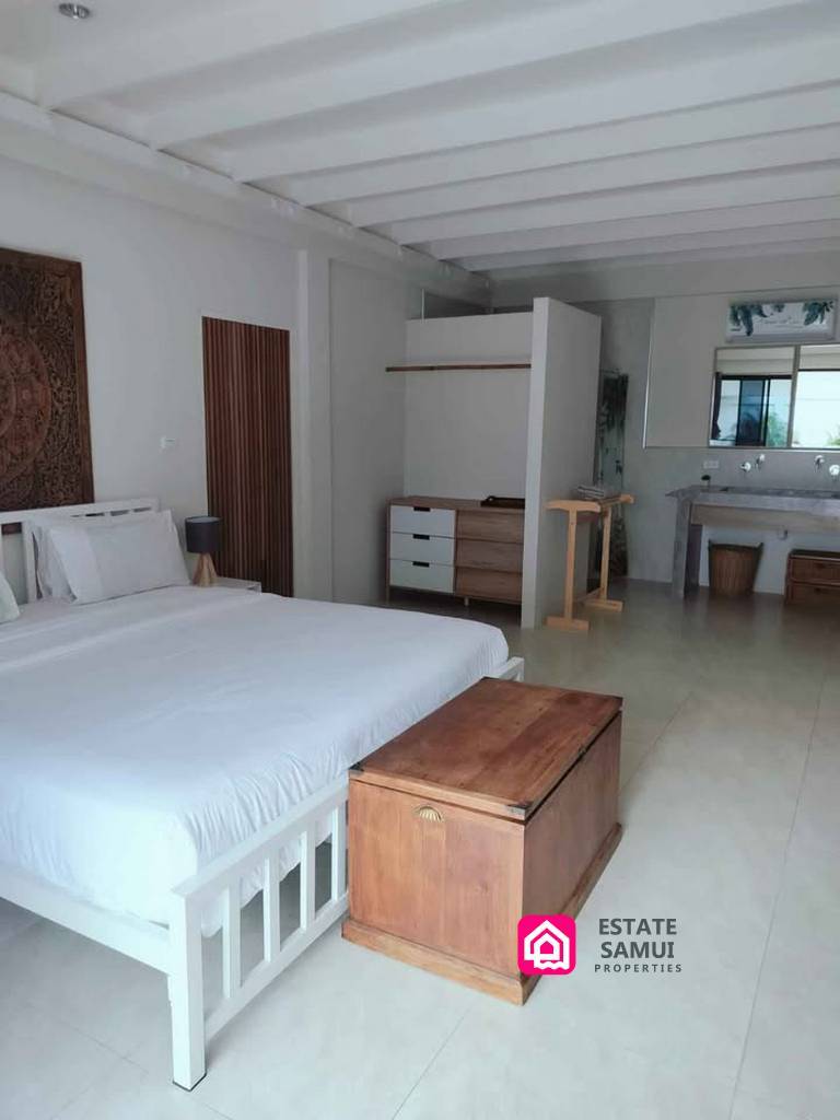 Cozy Lamai Pool Villa For Sale