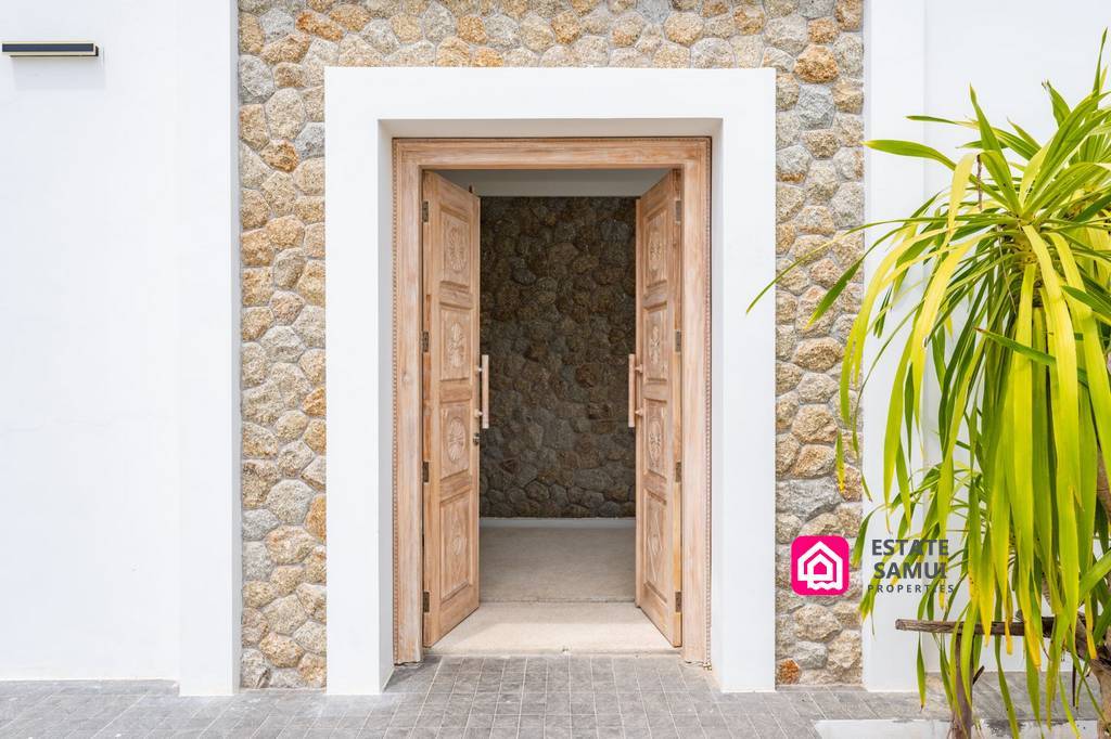 Modern Tropical Pool Villa