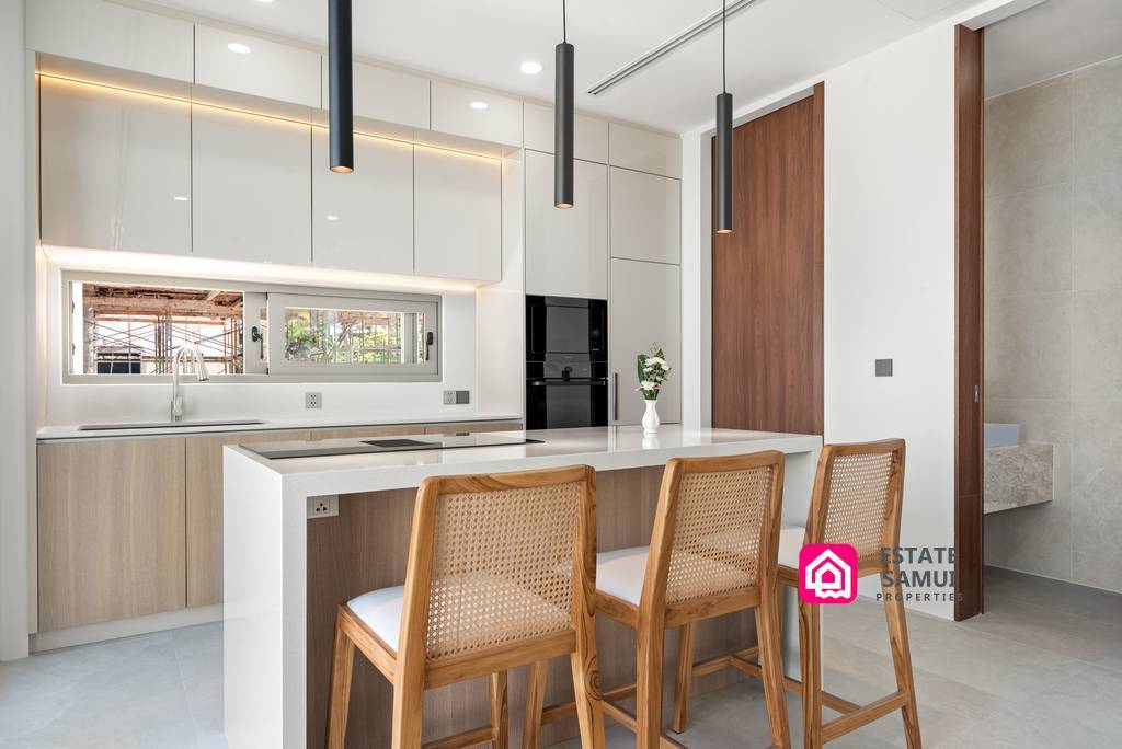 Bang Por Modern Villa