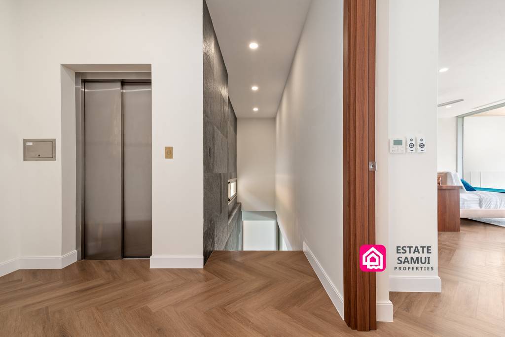 Expansive Sea View Villa