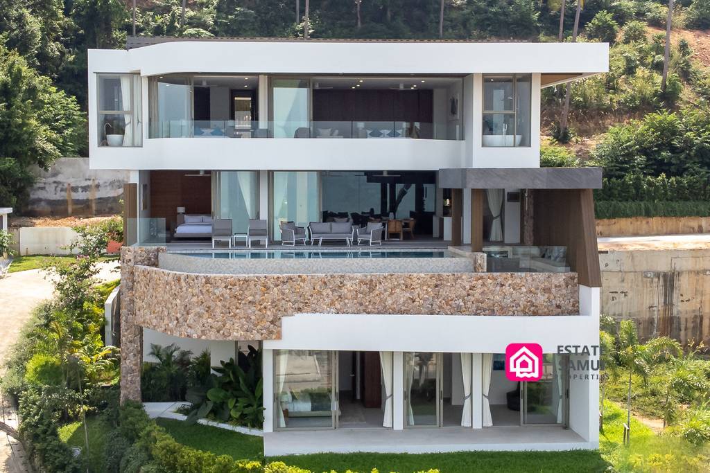 Expansive Sea View Villa